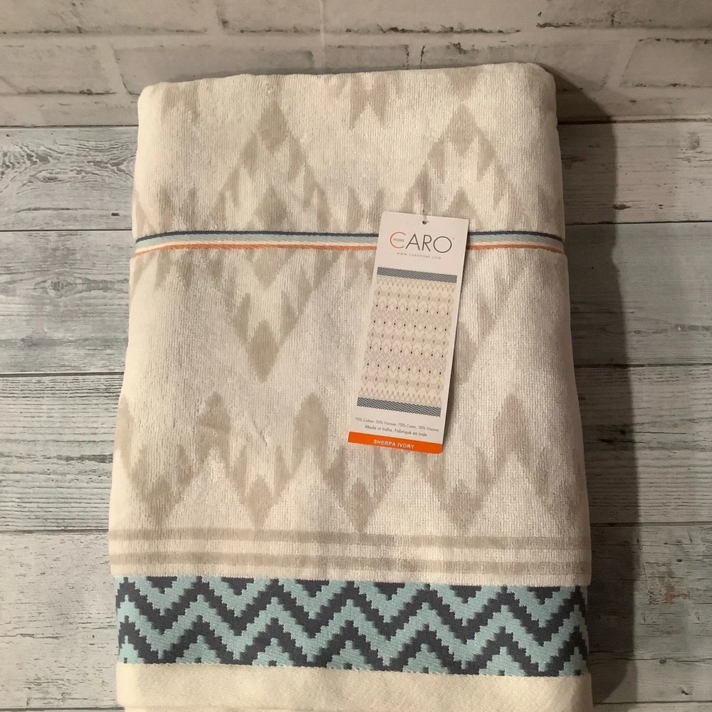 Caro Home Yarn-Dyed Velour Beach Towel - 440 gsm, 36x68